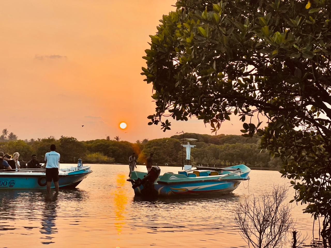 Negombo Coastal Heritage, Dutch Canal & Lagoon Boat Day Tour - Sri Lanka Day Tour